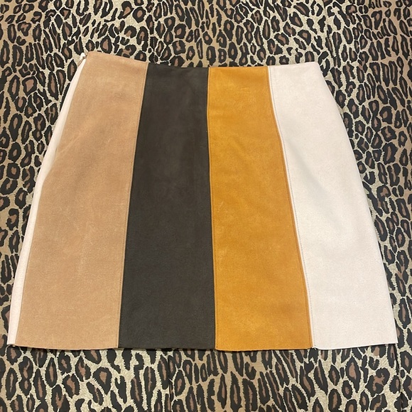 Abbeline faux suede color block mini skirt sz2 - Picture 5 of 5